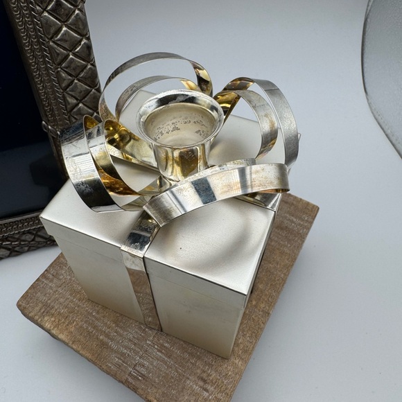 Vintage Godinger Elegant Silver Photo Frame and Candle Holder - Picture 2 of 15